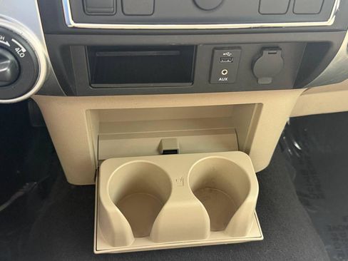 Used 2018 Nissan Titan SV AWD/4WD image 50
