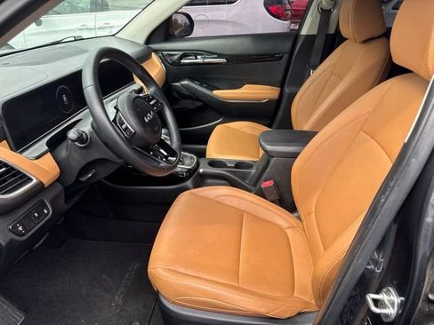 Used 2024 Kia Seltos EX FWD image 8