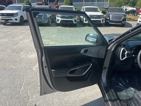 Used 2024 Kia Soul LX w/ Option Group 015 image 20