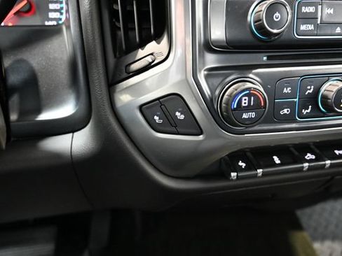 Used 2018 Chevrolet Silverado 1500 LT w/ All Star Edition AWD/4WD image 18