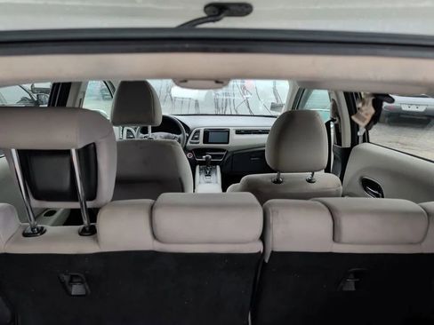 Used 2017 Honda HR-V EX image 11