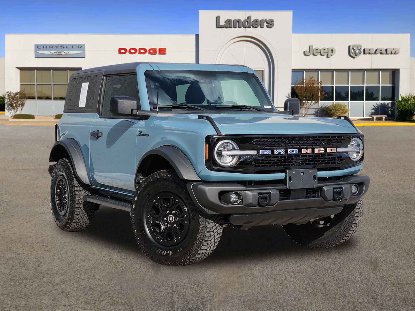Used 2023 Ford Bronco Wildtrak AWD/4WD image 1
