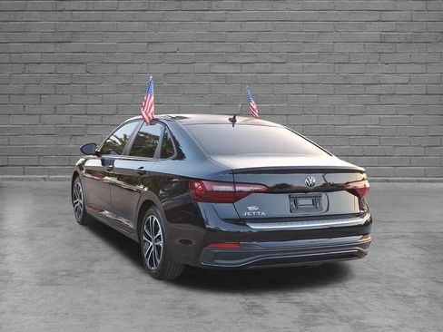 Used 2024 Volkswagen Jetta Sport FWD image 5
