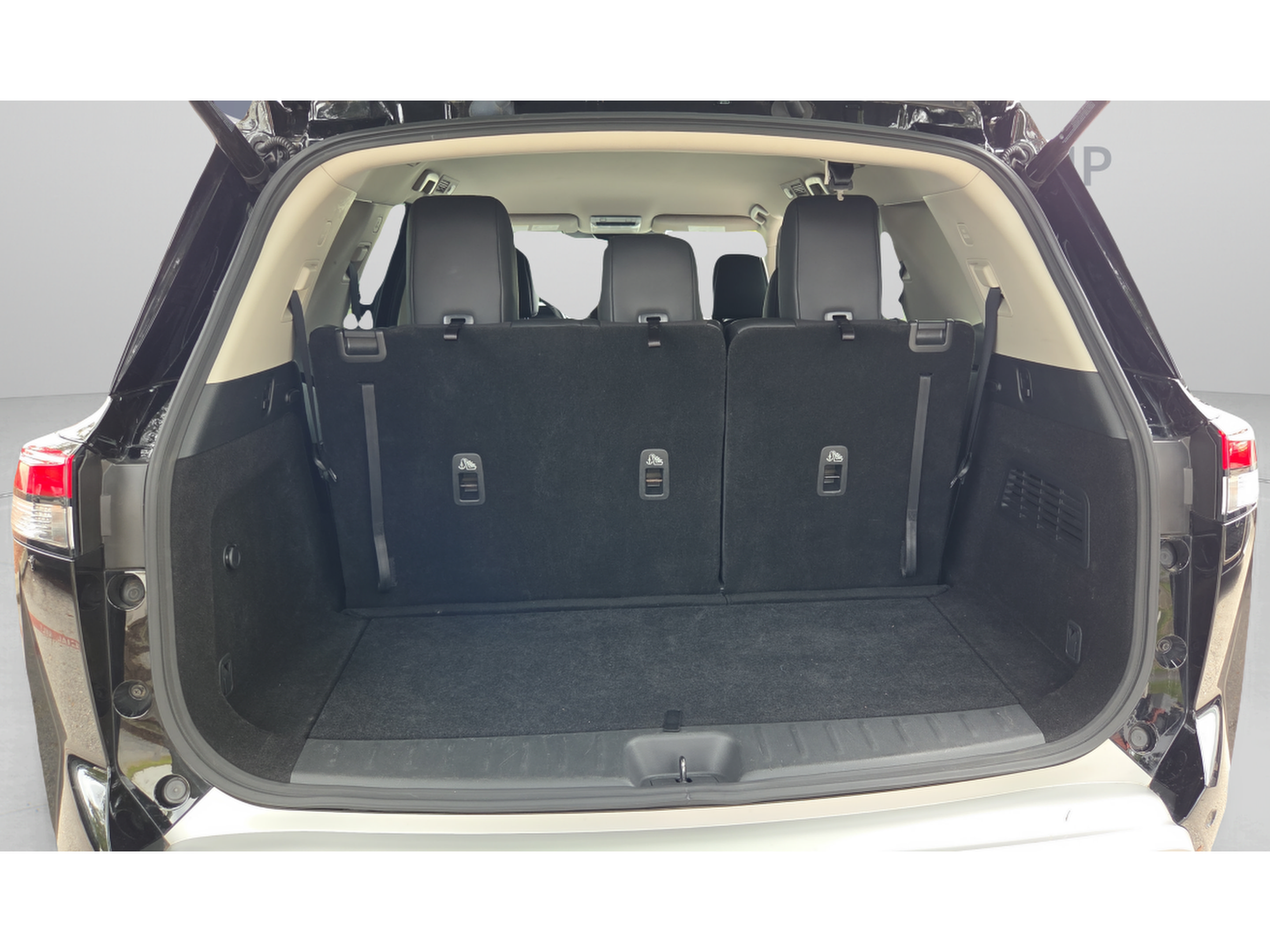 Used 2025 Nissan Pathfinder SL AWD/4WD image 14