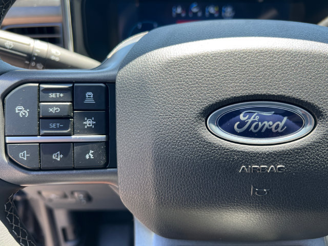 New 2026 Ford F250 Lariat w/ Black Appearance Package AWD/4WD image 37
