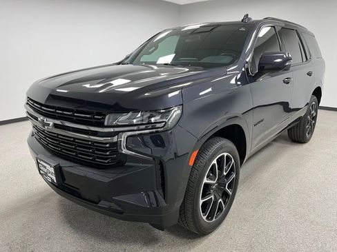 Used 2022 Chevrolet Tahoe RST w/ Luxury Package AWD/4WD image 4