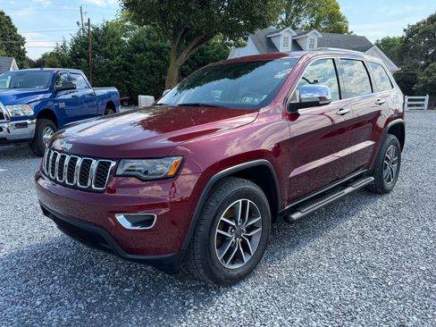 Used 2020 Jeep Grand Cherokee Limited w/ Premium Lighting Group AWD/4WD image 6