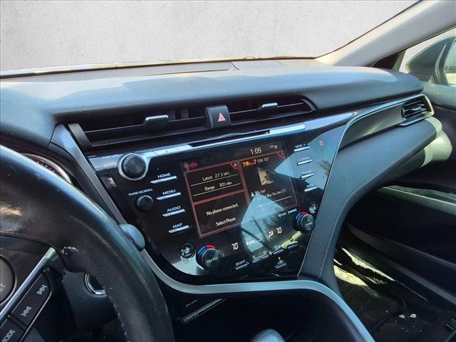 Used 2020 Toyota Camry XSE FWD image 11