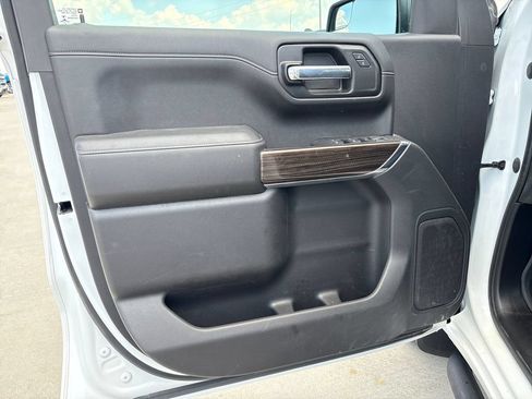 Used 2021 Chevrolet Silverado 1500 LT AWD/4WD image 14