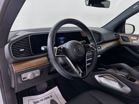 Used 2025 Mercedes-Benz GLE 350 4MATIC image 10