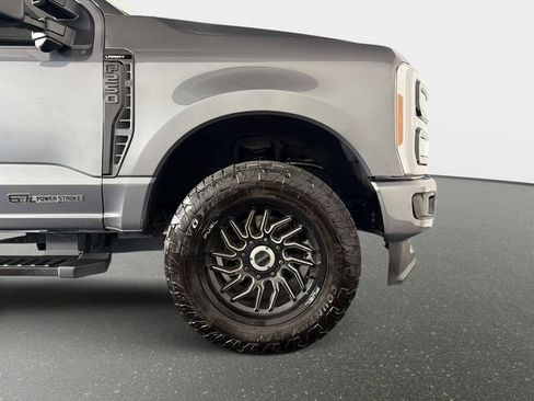Used 2023 Ford F250 Lariat w/ Black Appearance Package AWD/4WD image 22