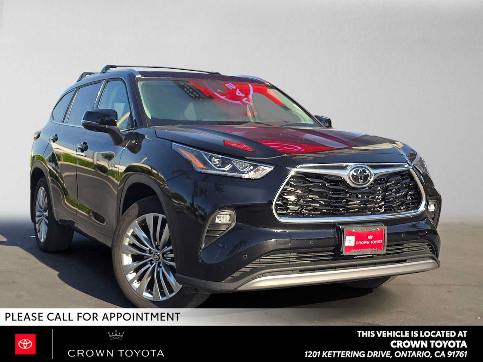Certified 2026 Toyota Highlander Platinum AWD/4WD image 1