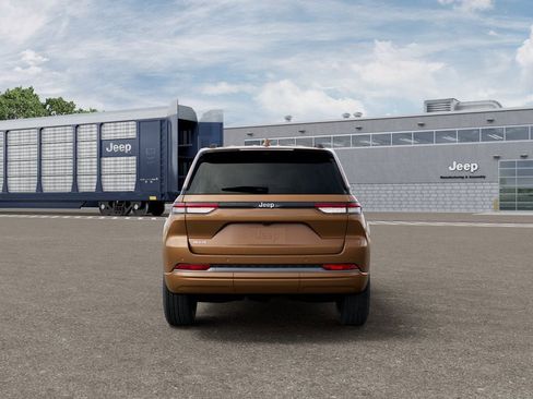New 2026 Jeep Grand Cherokee Limited AWD/4WD image 7