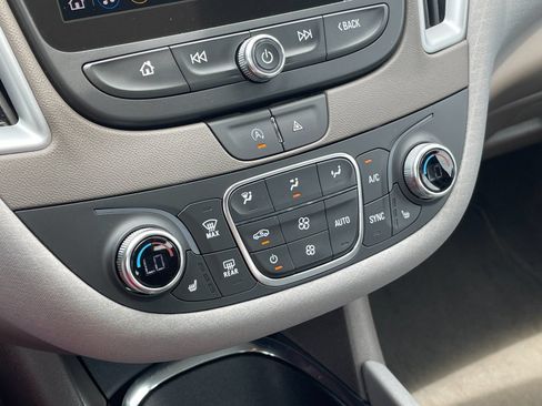 Used 2023 Chevrolet Malibu LT FWD image 21