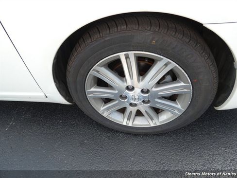 Used 2005 Toyota Avalon Limited image 17