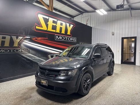 Used 2020 Dodge Journey SE w/ SE Popular Equipment Group image 1