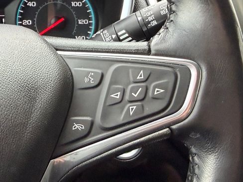 Used 2018 Chevrolet Equinox LT image 20