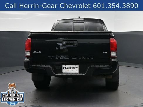 Used 2023 Toyota Tacoma SR AWD/4WD image 6
