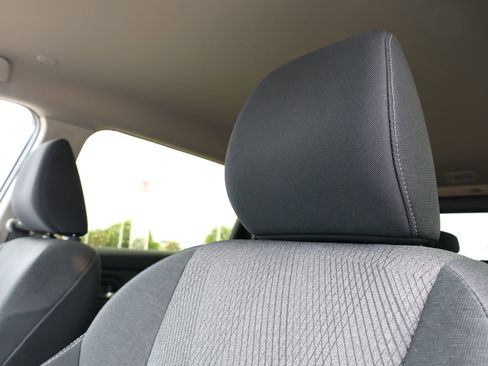 Used 2024 Nissan Rogue SV image 15