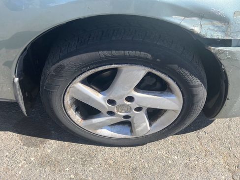 Used 2004 MAZDA MAZDA6 i FWD image 16