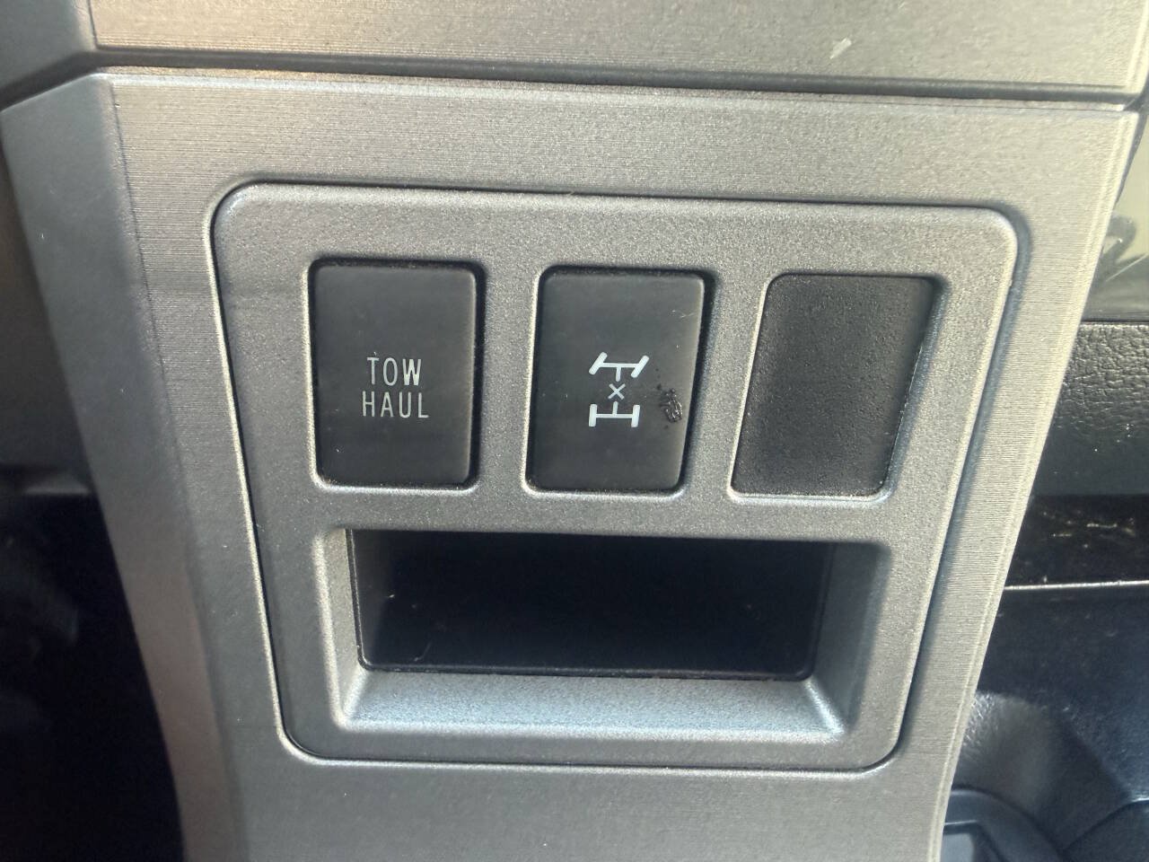 Used 2016 Toyota Sequoia Limited AWD/4WD image 29