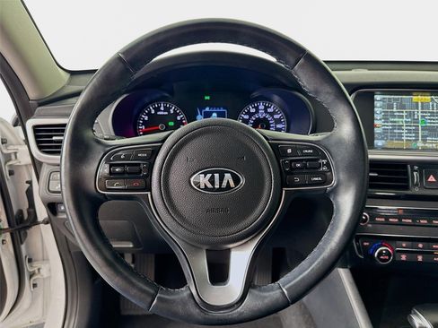 Used 2016 Kia Optima EX w/ Premium Package FWD image 12