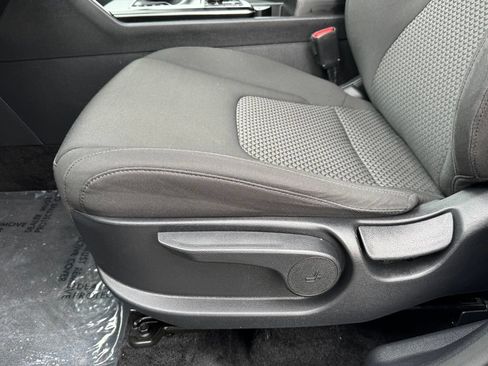 Used 2024 Kia Sportage LX FWD image 19