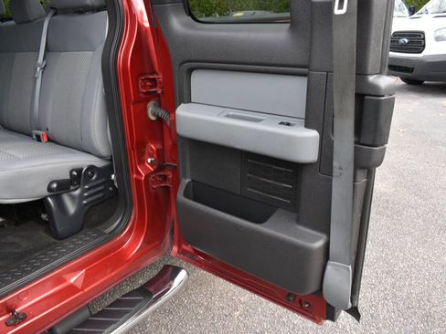 Used 2013 Ford F150 XLT w/ XLT Chrome Pkg image 12