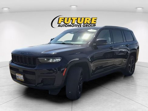 Used 2023 Jeep Grand Cherokee L Laredo AWD/4WD image 8
