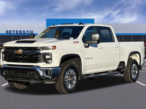 Certified 2024 Chevrolet Silverado 3500 LT w/ Convenience Package image 8