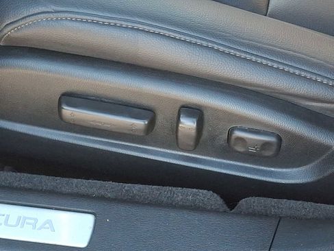 Used 2019 Acura TLX image 11