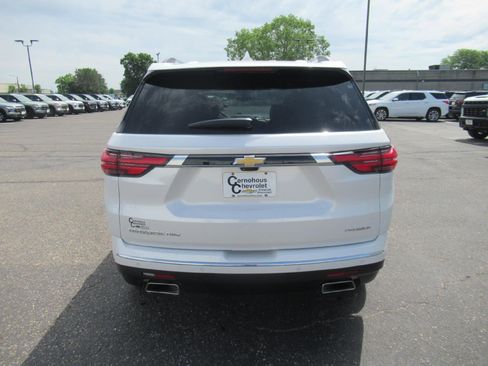Certified 2022 Chevrolet Traverse Premier w/ LPO, Floor Liner Package AWD/4WD image 7