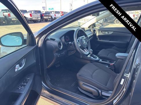 Used 2019 Kia Forte LXS image 5