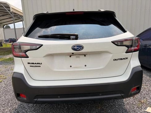 Certified 2024 Subaru Outback Onyx Edition AWD/4WD image 11