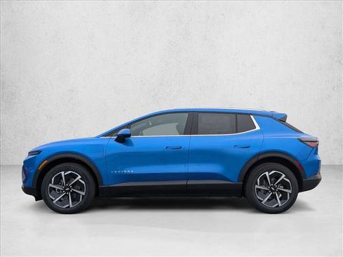 New 2026 Chevrolet Equinox EV LT image 8