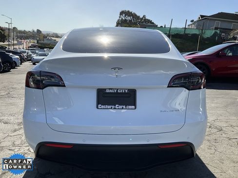 Used 2021 Tesla Model Y Long Range image 4