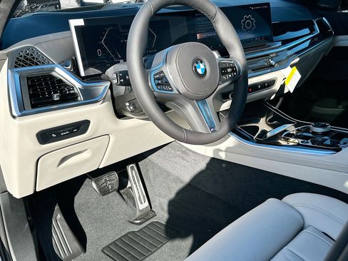 New 2026 BMW X5 sDrive40i w/ Executive Package image 7