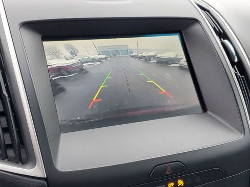 Used 2020 Ford Edge SEL w/ Convenience Package image 19