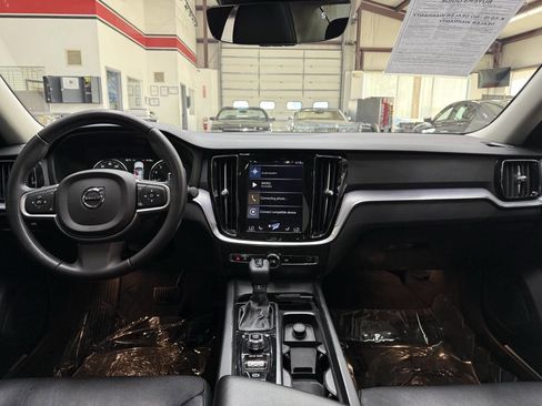 Used 2020 Volvo S60 T6 Momentum AWD/4WD image 20