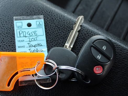 Used 2015 Toyota Tundra SR5 image 30