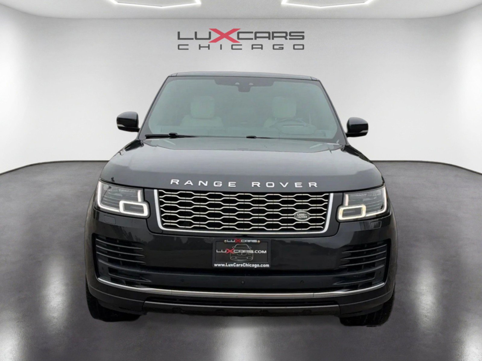 Used 2019 Land Rover Range Rover Supercharged AWD/4WD image 3