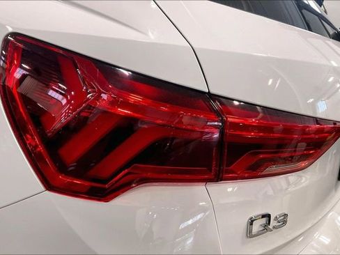 Certified 2023 Audi Q3 2.0T Premium w/ Convenience Package image 29