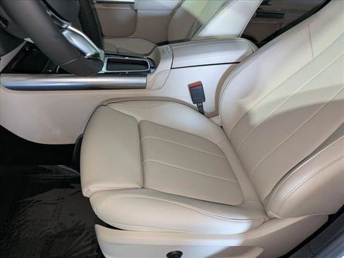 New 2026 Mercedes-Benz GLA 250 image 3