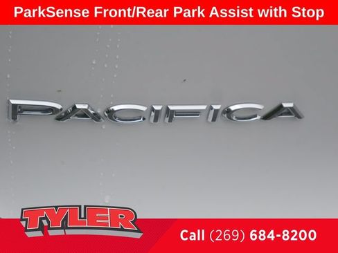 New 2027 Chrysler Pacifica Limited FWD image 13