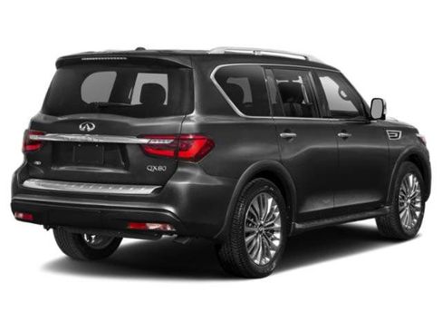 Used 2024 INFINITI QX80 Sensory AWD/4WD image 5