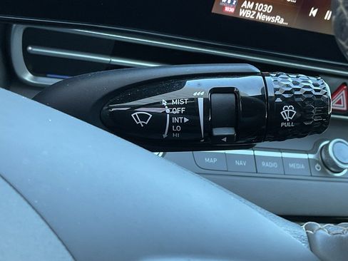 Used 2025 Hyundai Elantra SEL image 26