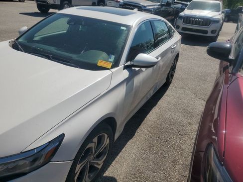 Used 2018 Honda Accord EX image 1