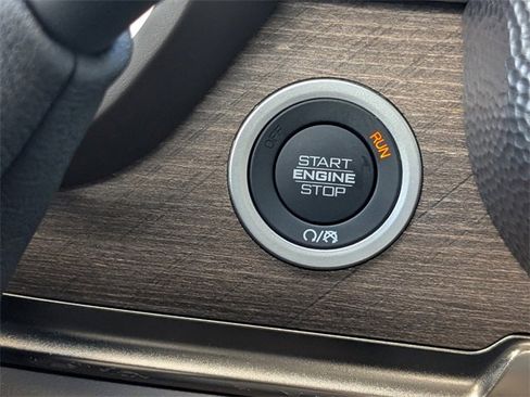 Certified 2025 RAM 2500 Limited image 28