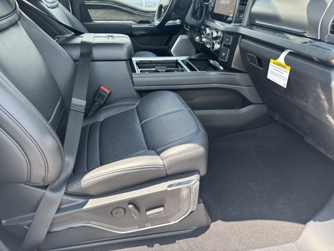 New 2025 Ford F250 Platinum AWD/4WD image 11