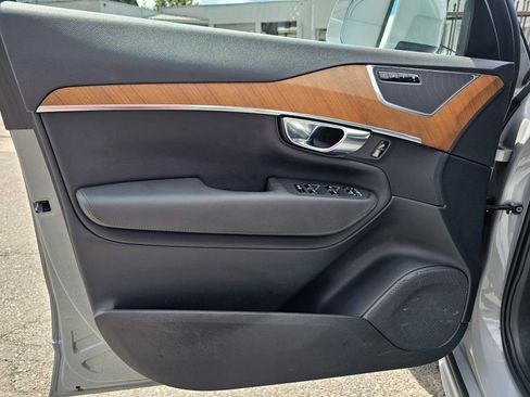 Certified 2025 Volvo XC90 T8 Plus w/ Protection Package Premier AWD/4WD image 24